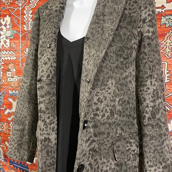 Grey Leopard Print Peacoat - Picture 3 of 8